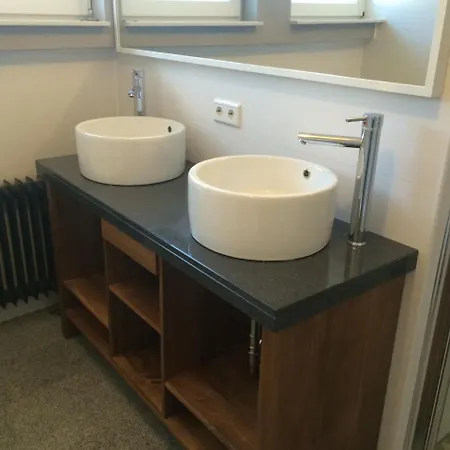 Box 186 Apartment Adenau